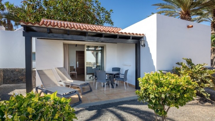 Superior First Line Bungalow